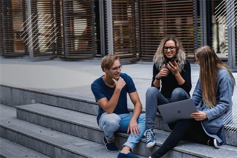 Online Research Communities | FlexMR